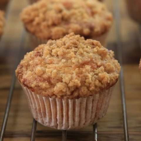 Easy Apple Crumble Muffins Recipe