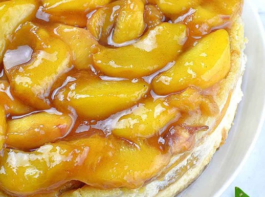Easy Peach Cobbler Cheesecake