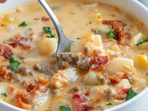 Easy Creamy Cheeseburger Soup Recipe