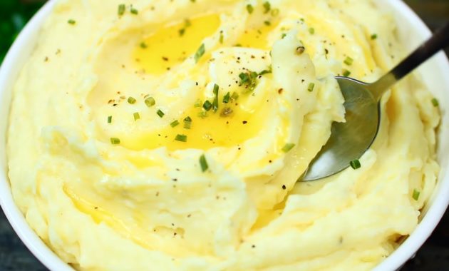 Creamy Roasted Garlic Mashed Potatoes