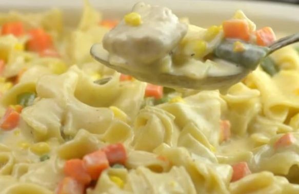 Easy Instant Pot Chicken PotPie Casserole