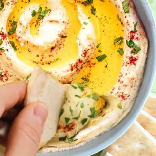 Creamy and Easy Homemade Hummus Recipe