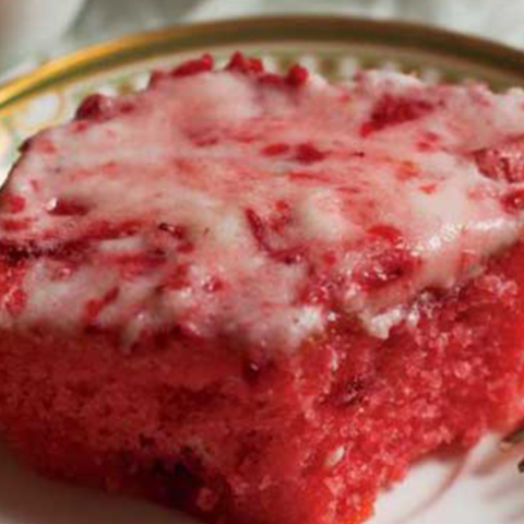 Spring Strawberry Sheet Cake Recipe